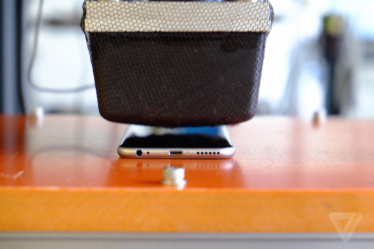 [ВИДЕО] Где Apple тестирует новые iPhone. Фото.