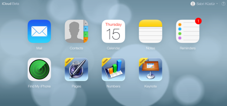 В веб-версии iCloud появилась загрузка фотографий. Фото.