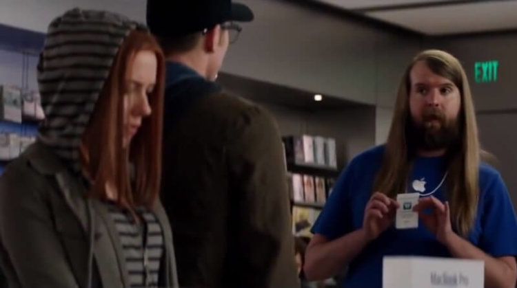 Продукция Apple «атаковала» блокбастеры. Фото.