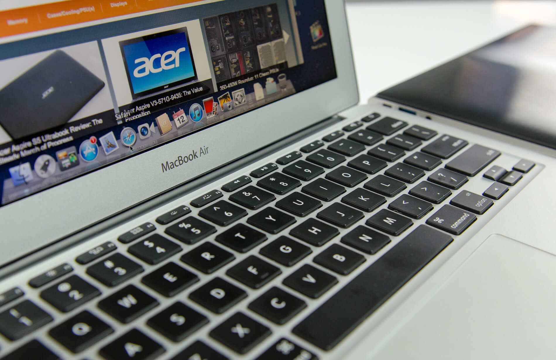 Дисплей MacBook Air Дисплей MacBook Air
