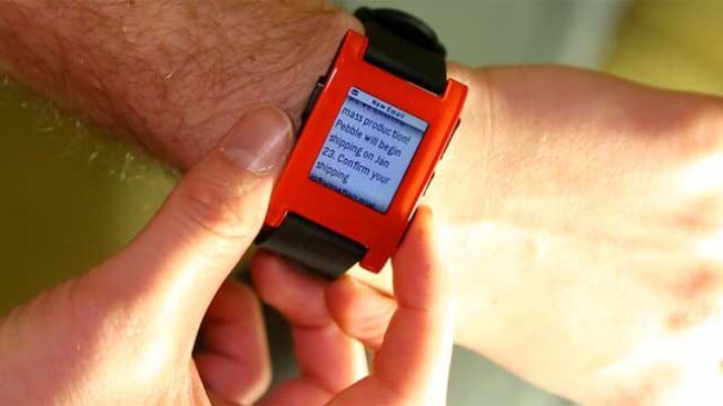 pebble_smartwatch_wrist pebble_smartwatch_wrist