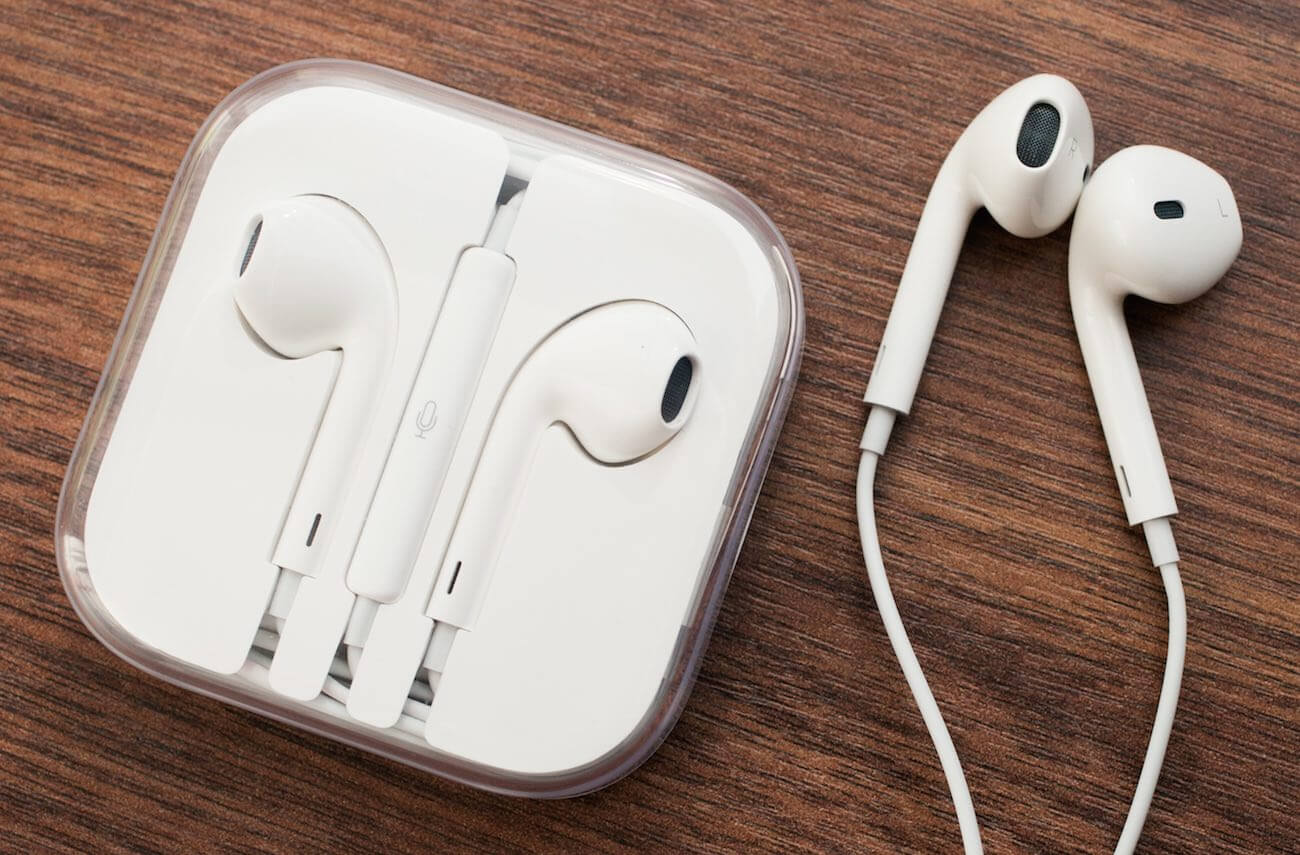 apple_earbuds01 apple_earbuds01