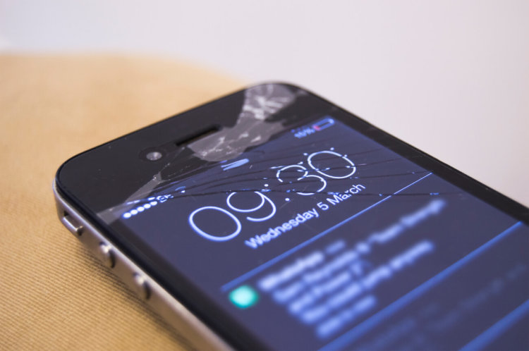 Не знаете, куда девать неисправный iPhone или iPad? Apple поможет. Не знаете, куда девать неисправный iPhone или iPad? Apple поможет. Фото.