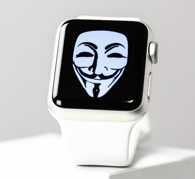 [Видео] Первая уязвимость в Apple Watch. Фото.