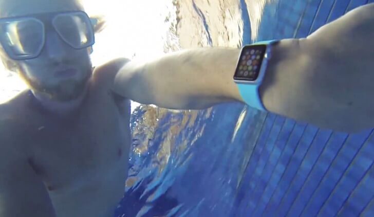 Apple Watch в бассейне Apple Watch в бассейне