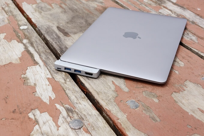 Аксессуары для нового MacBook становятся все лучше. Фото.