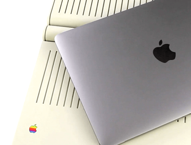 MacBook 12″ против Macintosh Portable. Фото.