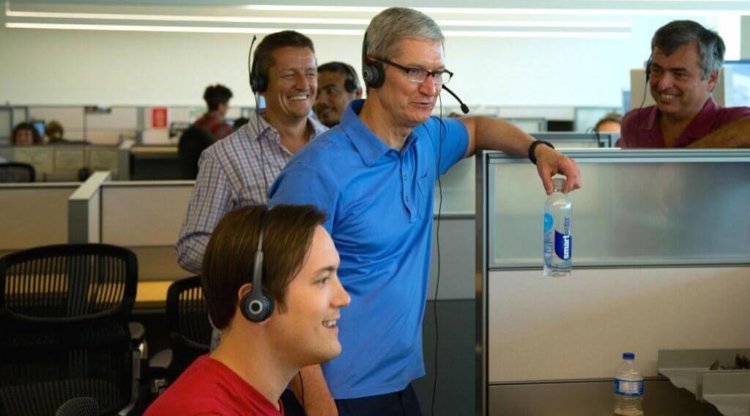 Пользователи недовольны обслуживанием Apple. Фото.