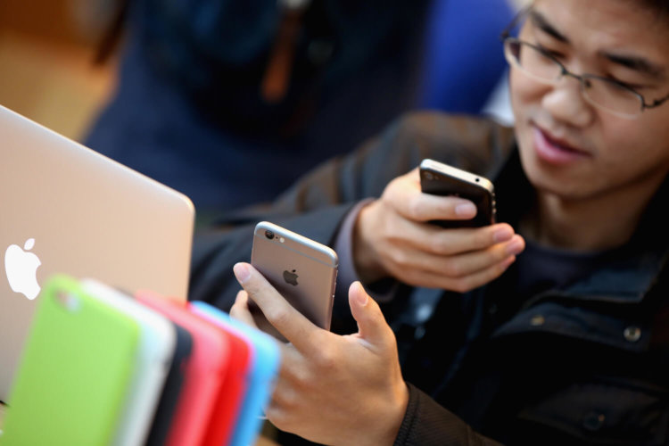 «Китайский iPhone»: Apple пора задуматься. «Китайский iPhone»: Apple пора задуматься. Фото.