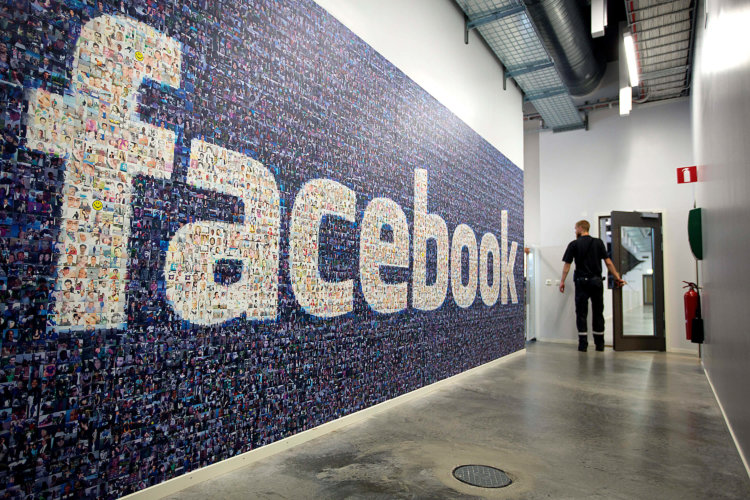 Facebook Facebook