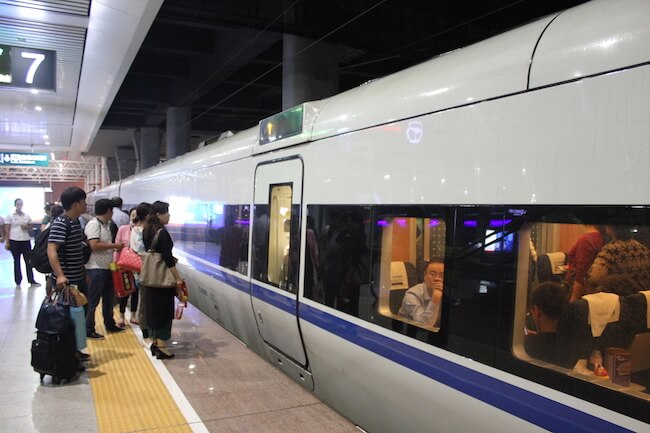 [Нам пишут] Репортаж со старта продаж iPhone 6s в Шанхае. Фото.