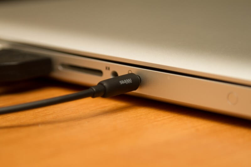 MacBook и звук MacBook и звук
