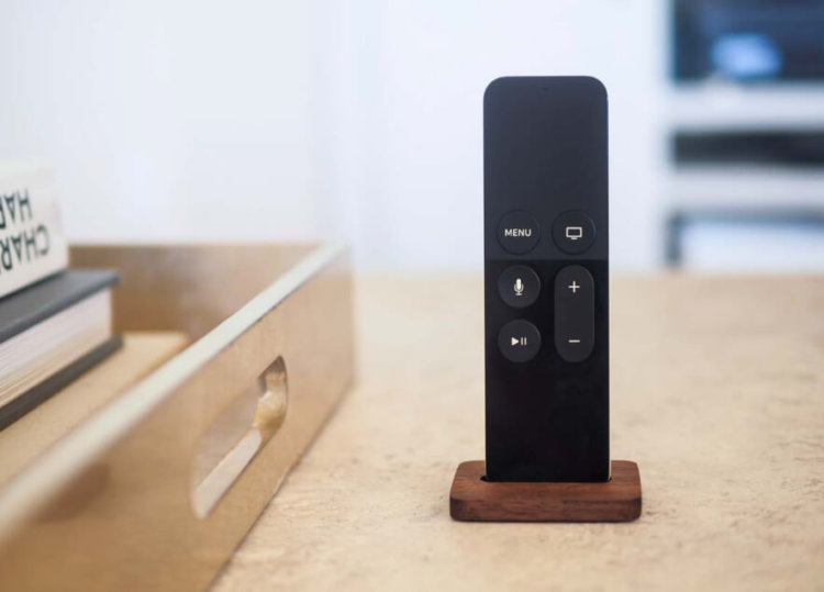studio-neat-remote-cradle studio-neat-remote-cradle