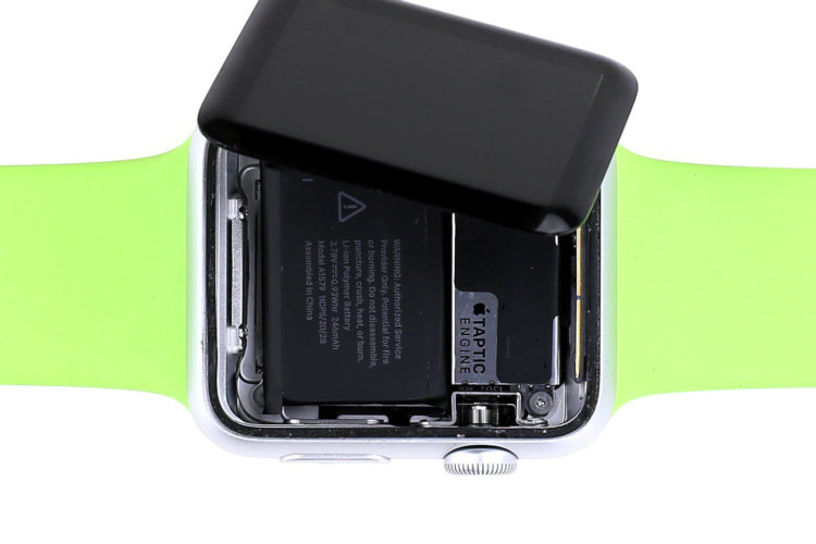 watch-battery-swap-display-pulloff-aside watch-battery-swap-display-pulloff-aside
