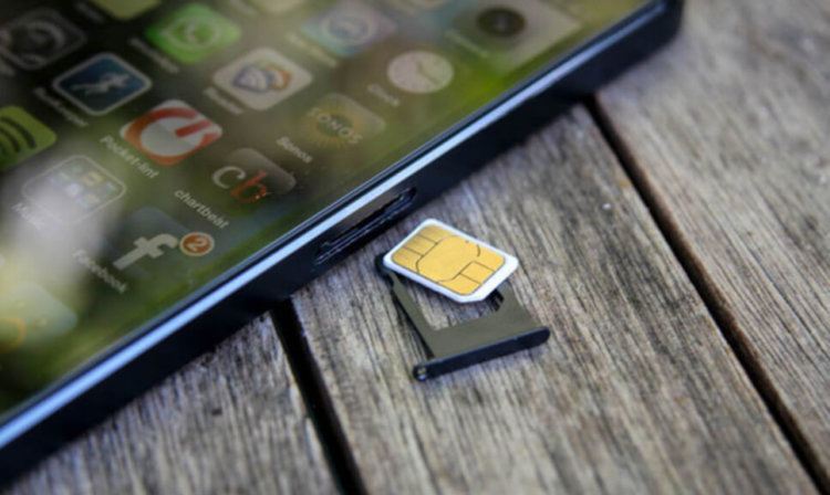 Apple позволила покупать приложения и музыку с мобильного счета в России. Фото.