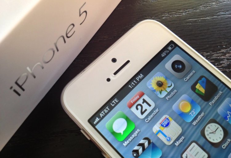 iPhone 5 начинает поддерживать российские частоты LTE. Фото.