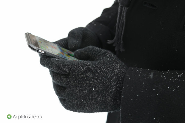 Незаменимые зимние аксессуары для вашего iPhone. Фото.