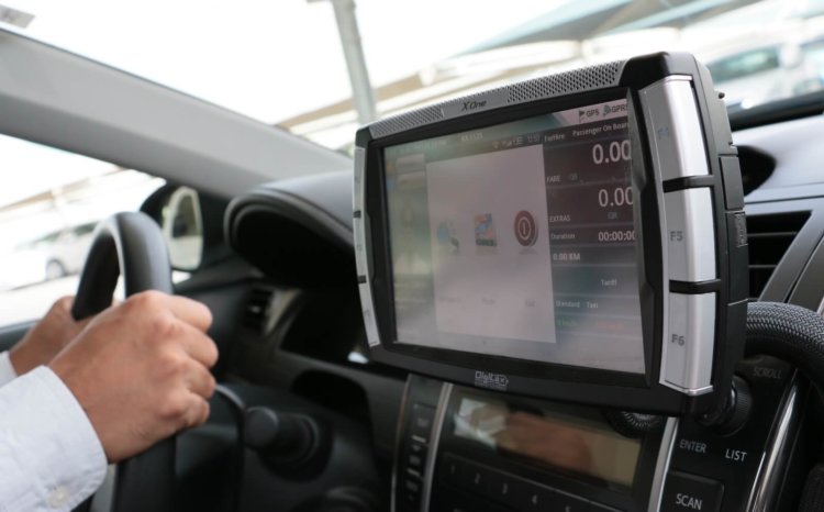 Таксик снижает тарифы на поездки! Фото.