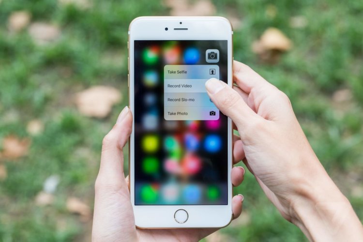 Apple делает ставку на «живые фото» и 3D Touch. Фото.