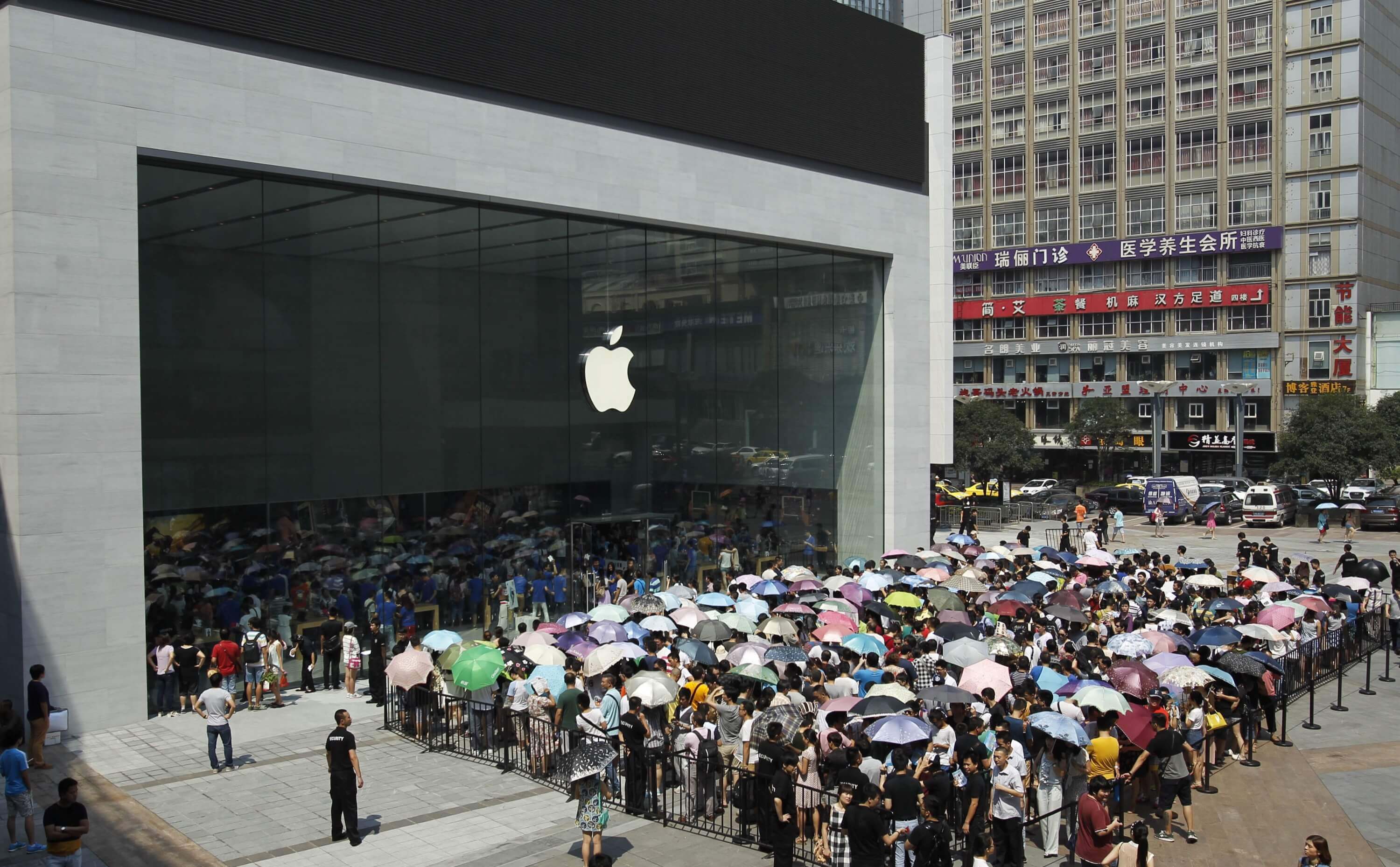 Очередь в Apple Store Очередь в Apple Store