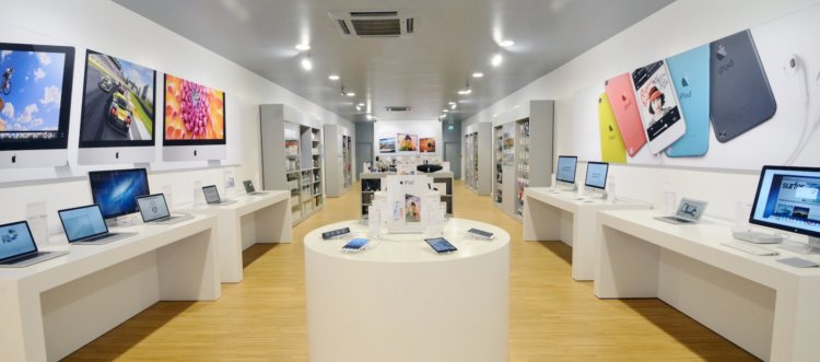Apple лишилась российского дилера. Фото.