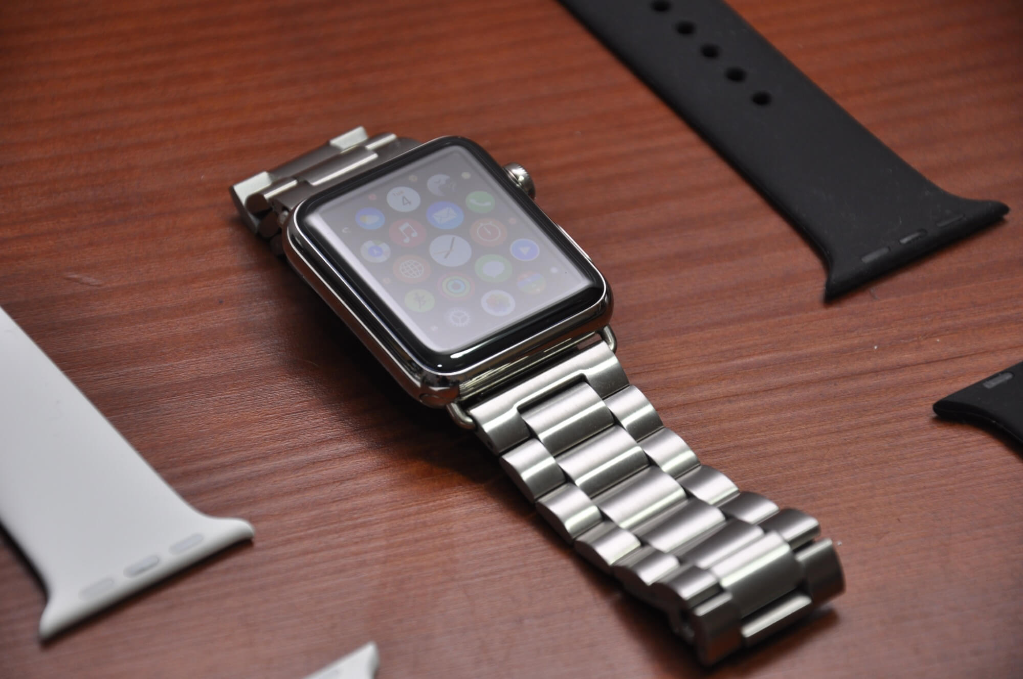 Покупаем Apple Watch и аксессуары к ним по крутым скидкам! Покупаем Apple Watch и аксессуары к ним по крутым скидкам! Фото.