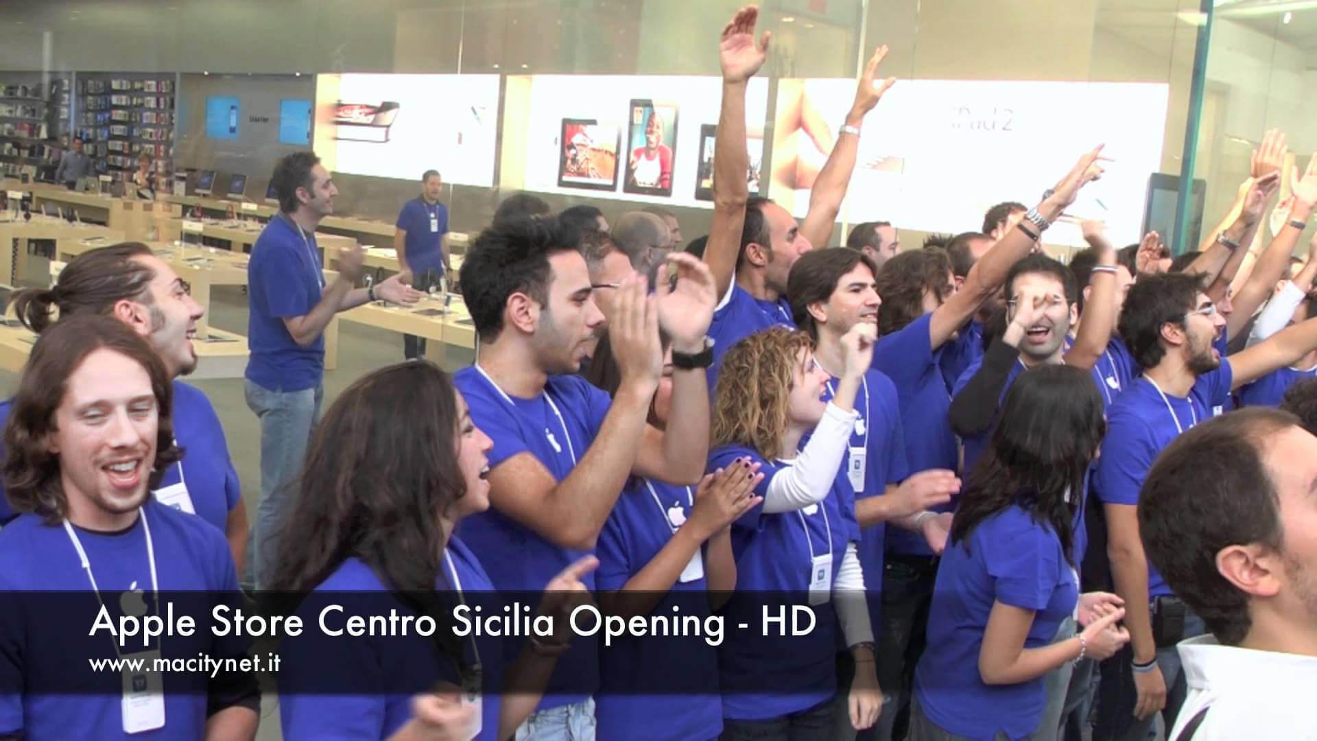 Итог сентябрьского квартала – семь новых розничных магазинов Apple. Фото.