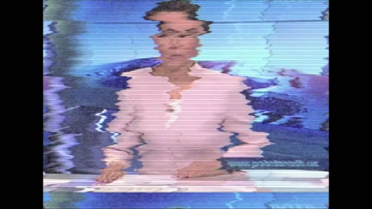 Голосуем за участников конкурса «Колбашусь в наушниках» (Видео N10). Фото.