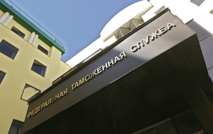 Apple допустила ошибку в деле против российской таможни. Фото.