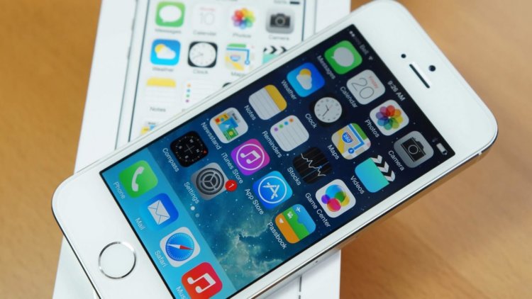 Предполагаемые фотографии упаковки iPhone 5se рассказали о его характеристиках. Фото.
