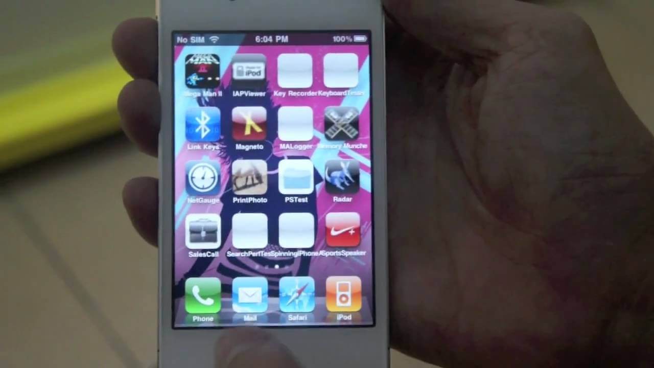 Это iPhone 5 или белый iPhone 4 с iOS 5.0? (видео). Фото.