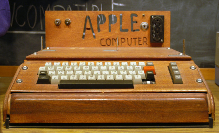 [Флешбэк] Apple I, Apple II, Рон Уэйн и Virtual PC. Фото.