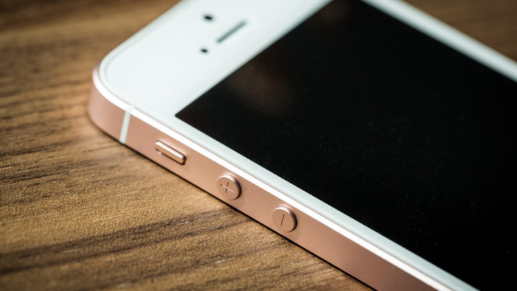 iPhone SE