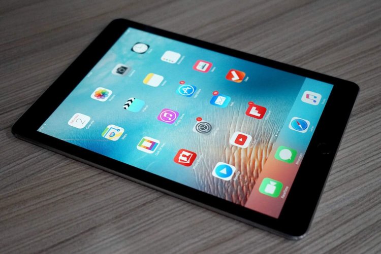 Проблемы с доступом к iPad после установки iOS 9.3.2? Запаситесь терпением. Фото.