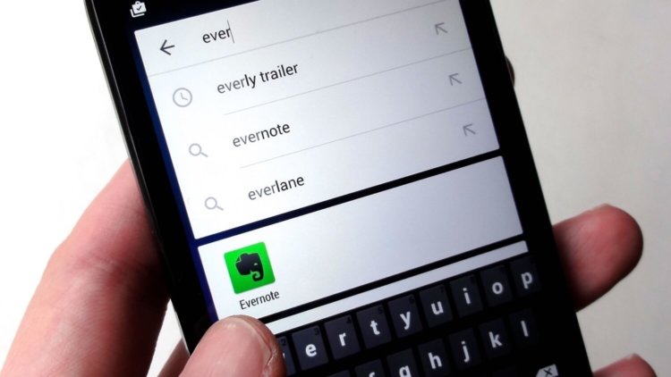 Google больше не придется конкурировать с успехом App Store. Фото.