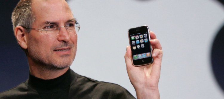 iPhone — «самый влиятельный гаджет» всех времен. Фото.