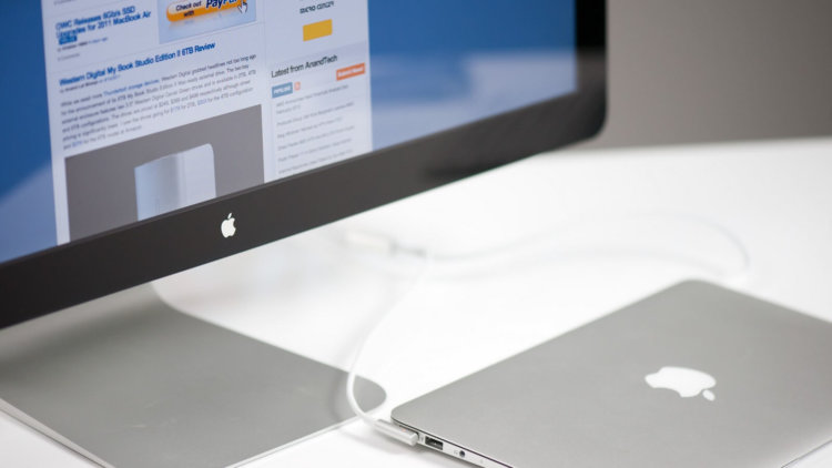 Thunderbolt Display 5K интригует еще сильней. Thunderbolt Display 5K интригует еще сильней. Фото.