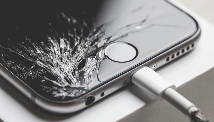 Разбил дисплей iPhone