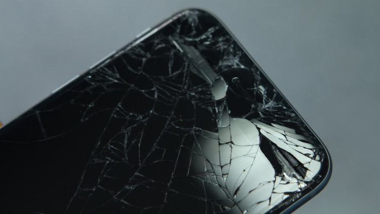 [Спросите ModMac] Что делать, если разбил экран iPhone? Фото.