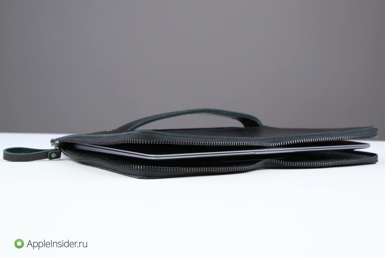 Один из самых стильных чехлов для вашего MacBook. Один из самых стильных чехлов для вашего MacBook. Фото.