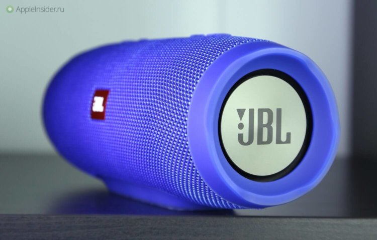 JBL Charge 3 — мощнее, крупнее, надежнее. Фото.