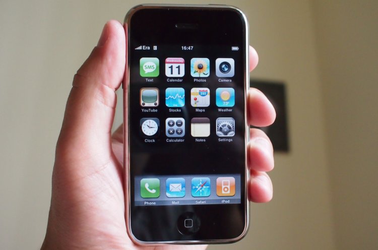 iPhone OS 1 против iOS 10: что изменилось за 9 лет? Фото.