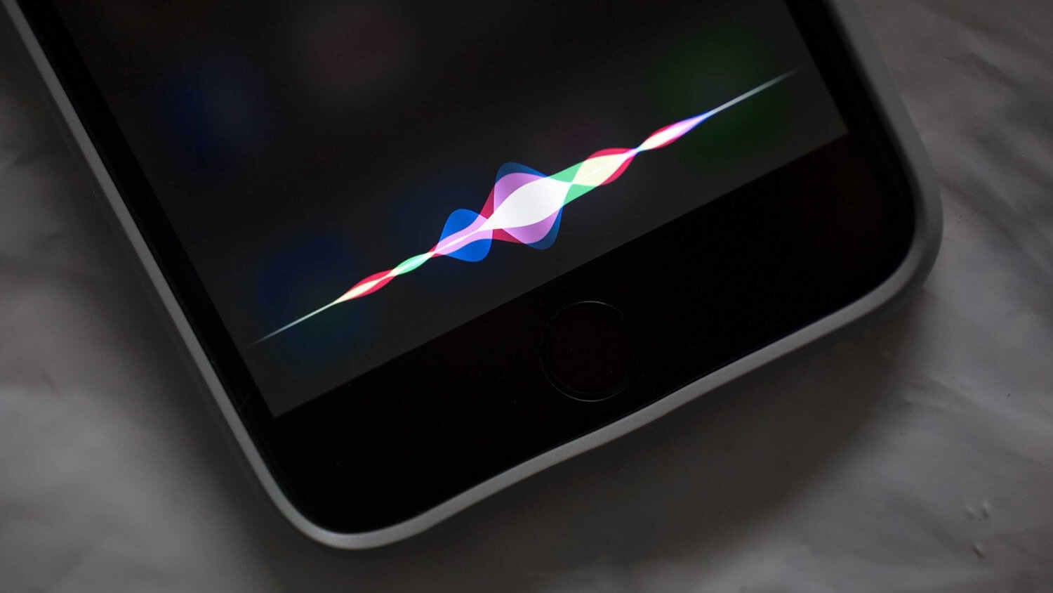 iOS 10 не даст Siri работать на нескольких устройствах одновременно. iOS 10 не даст Siri работать на нескольких устройствах одновременно. Фото.