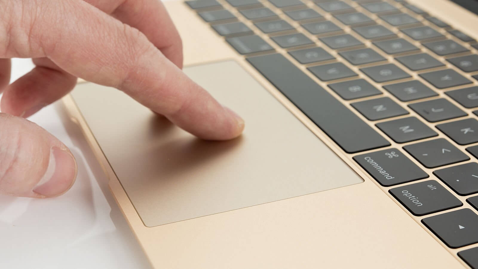 MacBook Air еще может порадовать нас обновлениями. MacBook Air еще может порадовать нас обновлениями. Фото.