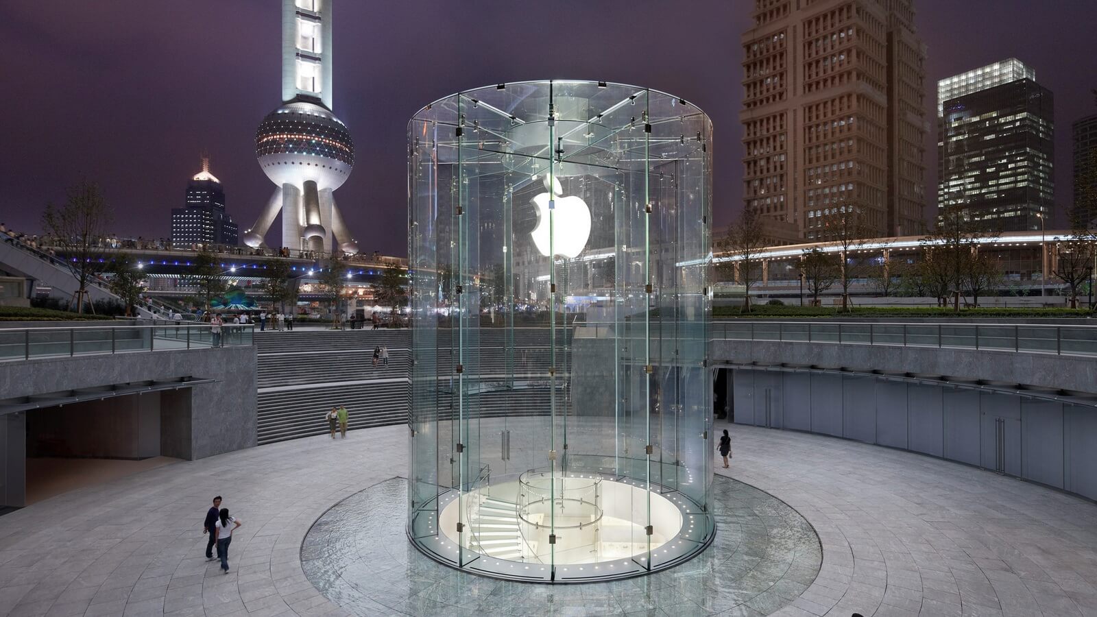 Новости Apple, 171 выпуск: Рекорды App Store, проект Titan и Apple Pay в России. Новости Apple, 171 выпуск: Рекорды App Store, проект Titan и Apple Pay в России. Фото.