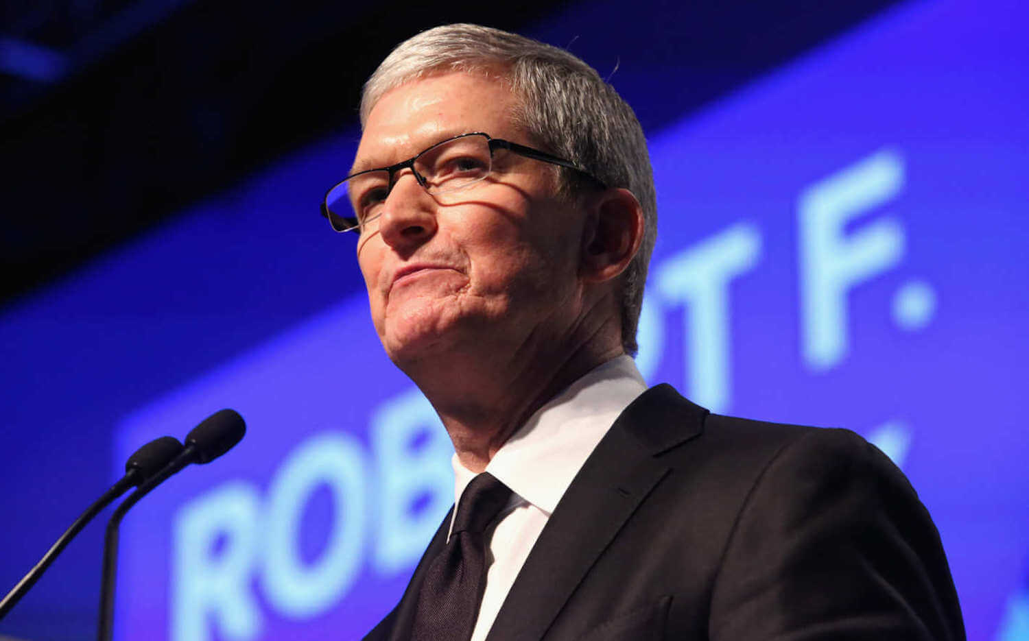 Apple ответила на обвинения ФАС в ценовом сговоре. Apple ответила на обвинения ФАС в ценовом сговоре. Фото.