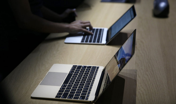 MacBook
