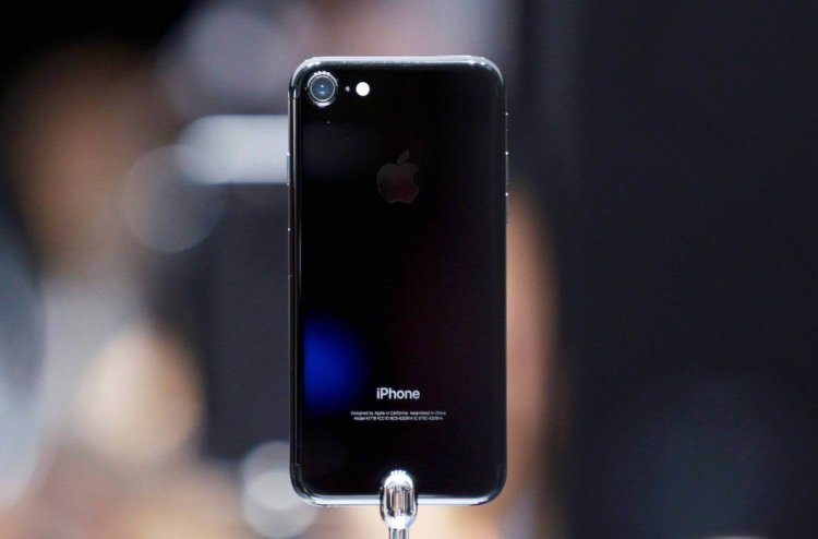iPhone 7