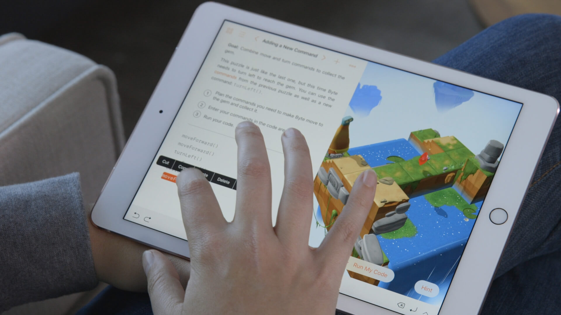 Программируем с Apple: Swift Playgrounds уже в App Store. Программируем с Apple: Swift Playgrounds уже в App Store. Фото.