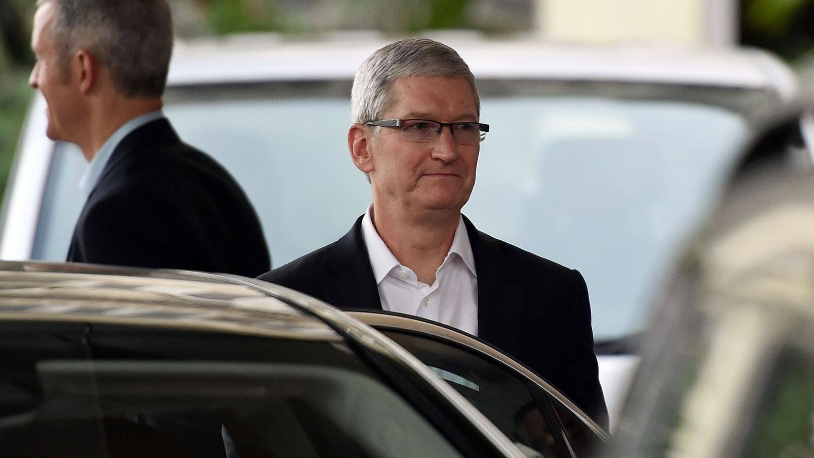 INDIA-ECONOMY-APPLE-COOK